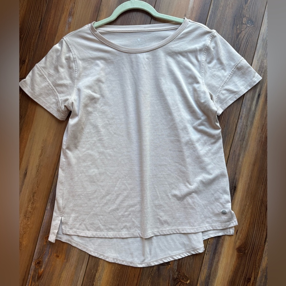 Apana Love Crew Neck Tee Women’s Short Sleeve Athleisure Top medium
